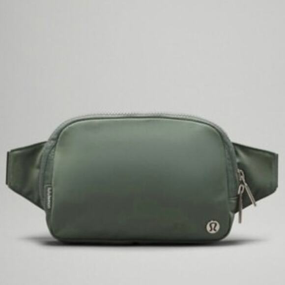 Lululemon Everywhere Belt Bag 1L 2L Utility Green Crossbody Fanny Pack NEW - Picture 1 of 13